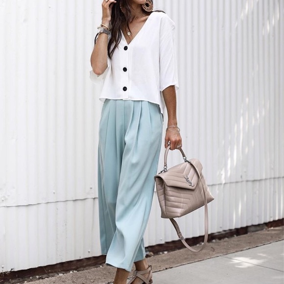 Topshop Pleated Shoulder Blouse 6 - Picture 2 of 8